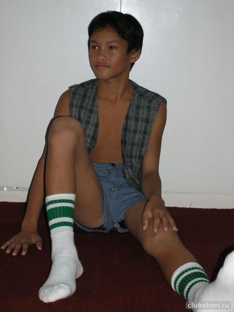 8368_asian-boys-in-shorts-ru-052.jpg